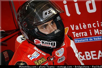 moto2_fores_0008_italie_mugello_2011.jpg