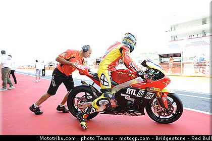 moto2_simeon_0006_italie_mugello_2011.jpg