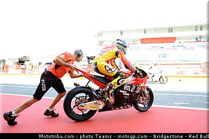 moto2_simeon_0007_italie_mugello_2011.jpg