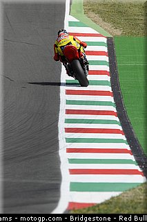 moto2_simeon_0019_italie_mugello_2011.jpg