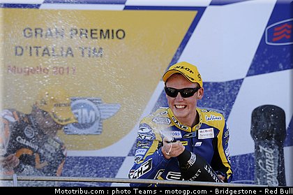 moto2_smith_0013_italie_mugello_2011.jpg