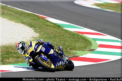moto2_smith_0015_italie_mugello_2011.jpg