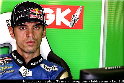 moto2_sofuoglu_0002_italie_mugello_2011.jpg