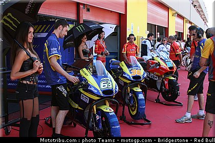 moto2_tech3_0005_italie_mugello_2011.jpg