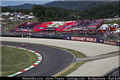 motogp_0058_italie_mugello_2011.jpg