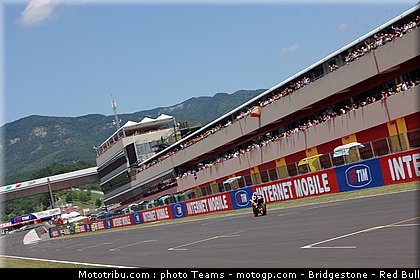 motogp_ambiance_0027_italie_mugello_2011.jpg
