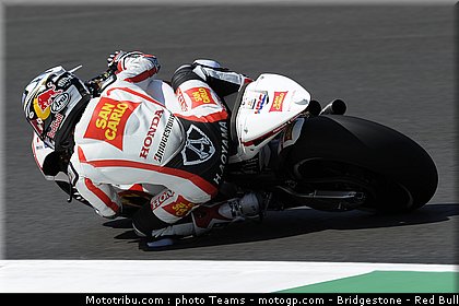 motogp_aoyama_0003_italie_mugello_2011.jpg