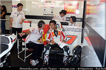motogp_aoyama_0011_italie_mugello_2011.jpg