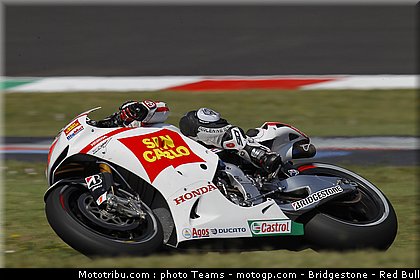 motogp_aoyama_0016_italie_mugello_2011.jpg