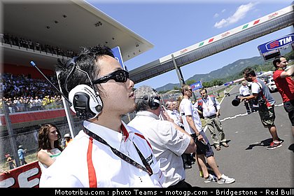 motogp_bridgestone_0001_italie_mugello_2011.jpg