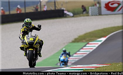 motogp_crutchlow_0011_italie_mugello_2011.jpg