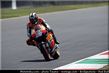 motogp_pedrosa_0013_italie_mugello_2011.jpg