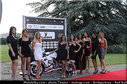 motogp_pitbabe_0007_italie_mugello_2011.jpg