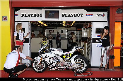 motogp_pitbabe_0012_italie_mugello_2011.jpg