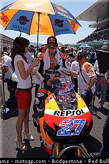 motogp_pitbabe_0023_italie_mugello_2011.jpg