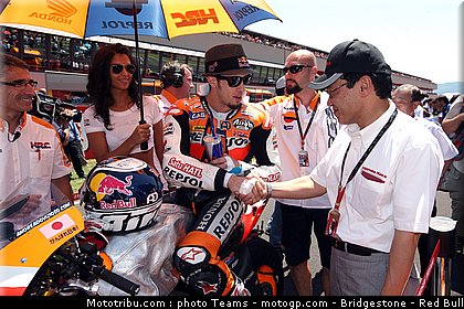motogp_pitbabe_0024_italie_mugello_2011.jpg