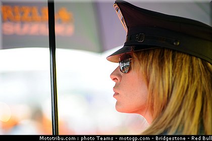 motogp_pitbabe_0030_italie_mugello_2011.jpg