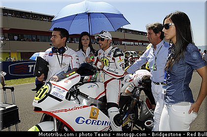 motogp_pitbabe_0040_italie_mugello_2011.jpg