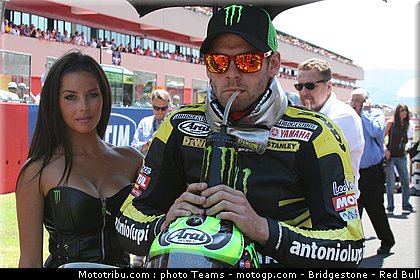 motogp_pitbabe_0045_italie_mugello_2011.jpg