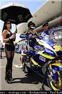 motogp_pitbabe_0049_italie_mugello_2011.jpg