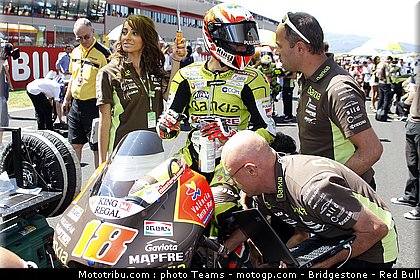 motogp_pitbabe_0064_italie_mugello_2011.jpg