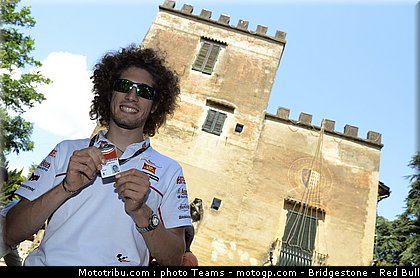 motogp_simoncelli_0008_italie_mugello_2011.jpg
