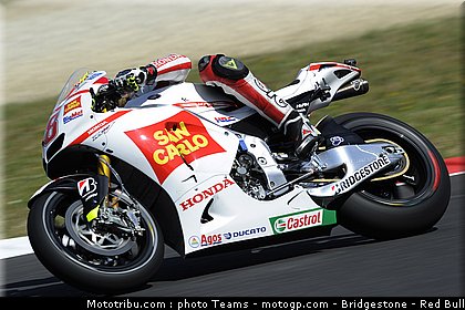 motogp_simoncelli_0023_italie_mugello_2011.jpg