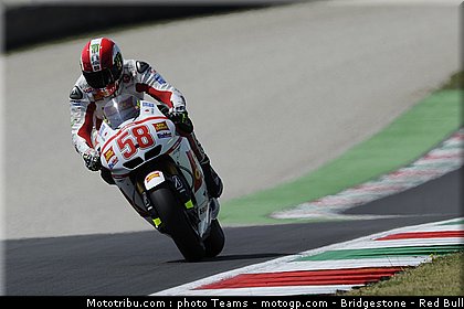 motogp_simoncelli_0028_italie_mugello_2011.jpg