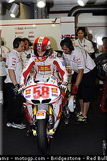 motogp_simoncelli_0033_italie_mugello_2011.jpg