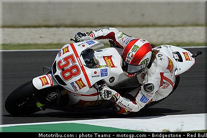 motogp_simoncelli_0050_italie_mugello_2011.jpg