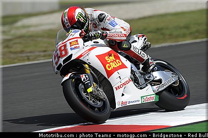 motogp_simoncelli_0055_italie_mugello_2011.jpg