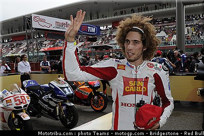 motogp_simoncelli_0068_italie_mugello_2011.jpg