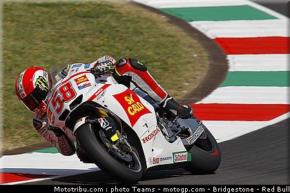 motogp_simoncelli_0076_italie_mugello_2011.jpg