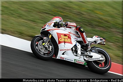 motogp_simoncelli_0086_italie_mugello_2011.jpg