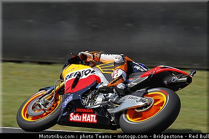 motogp_stoner_0006_italie_mugello_2011.jpg