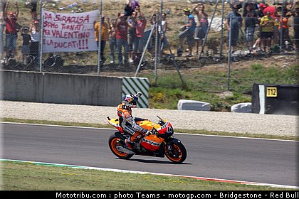 motogp_stoner_0013_italie_mugello_2011.jpg