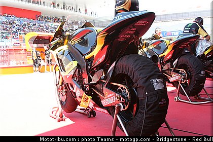 motogp_tech3_0007_italie_mugello_2011.jpg