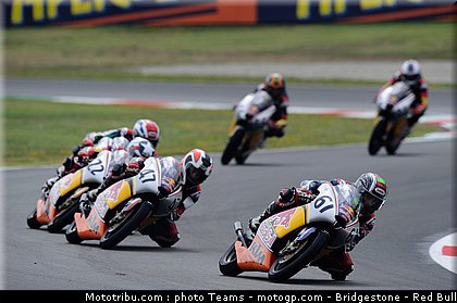 red_bull_rookie_cup_0003_italie_mugello_2011.jpg