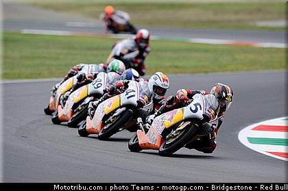 red_bull_rookie_cup_0026_italie_mugello_2011.jpg