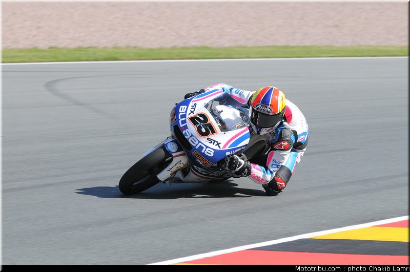 125_vinales_004_allemagne_sachsenring_2011