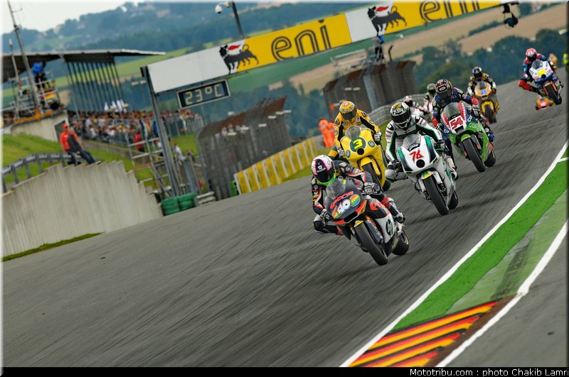 moto2_042_allemagne_sachsenring_2011