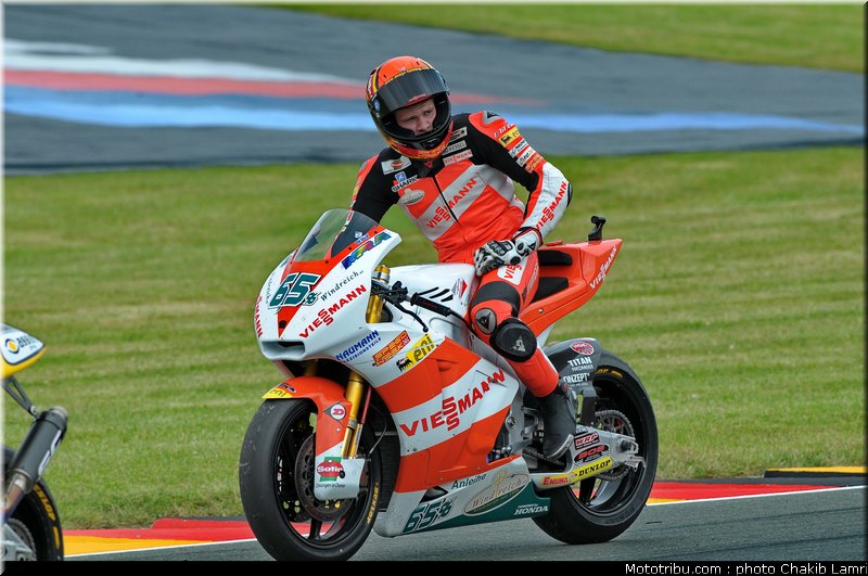 moto2_bradl_009_allemagne_sachsenring_2011