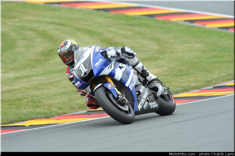 motogp_lorenzo_016_allemagne_sachsenring_2011