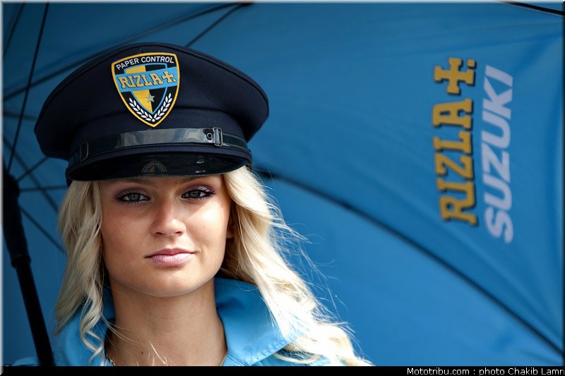 motogp_pitbabe_014_allemagne_sachsenring_2011