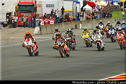 moto2_023_allemagne_sachsenring_2011.jpg