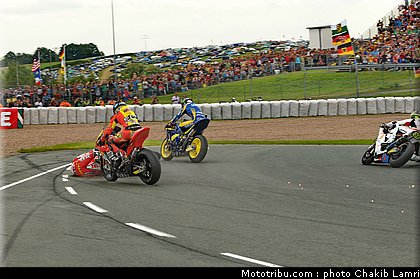 moto2_024_allemagne_sachsenring_2011.jpg