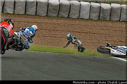 moto2_034_allemagne_sachsenring_2011.jpg