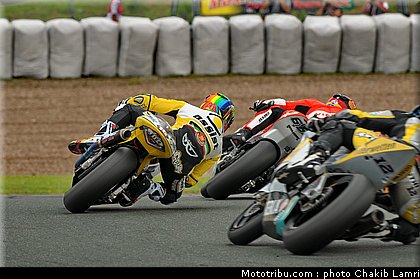 moto2_038_allemagne_sachsenring_2011.jpg