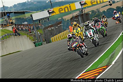 moto2_042_allemagne_sachsenring_2011.jpg