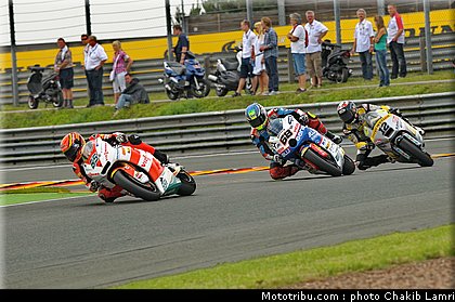moto2_044_allemagne_sachsenring_2011.jpg